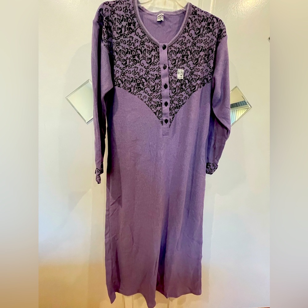 New purple women’s sleepwear dress 👗 size M